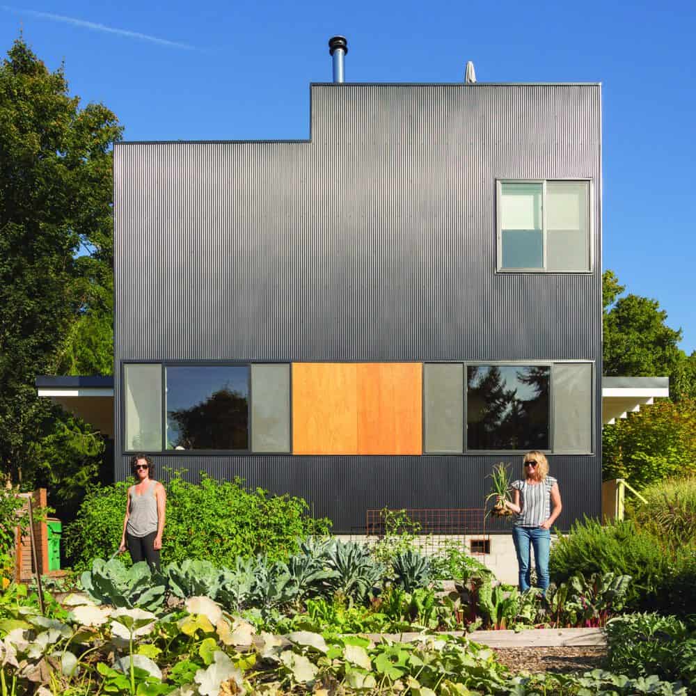 This Urban Farmhouse in the Central District Comes With Spectacular Views