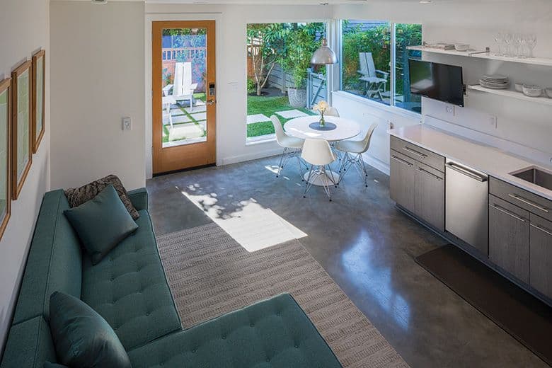 This Modern Backyard 'Cabin' is an Urban Oasis in Green Lake
