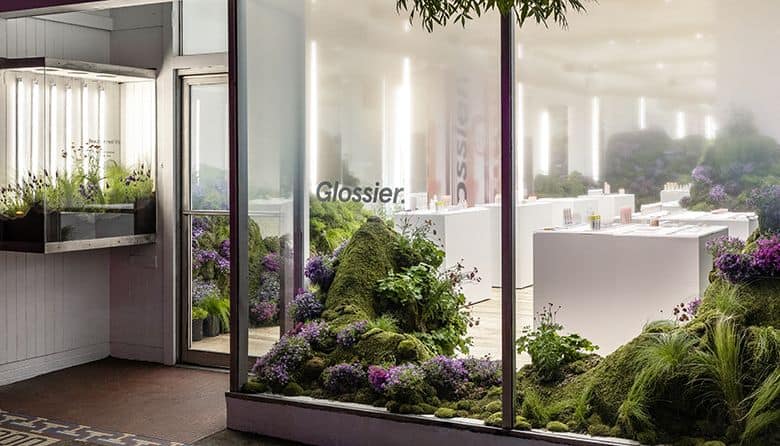 Glossier Debuts New Capitol Hill Pop-Up