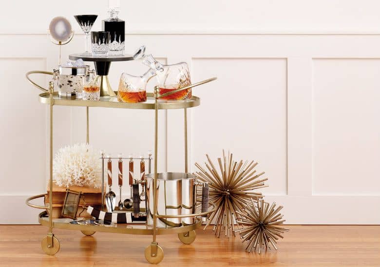 ’Tis the Season for Sophisticated Cocktail Decor