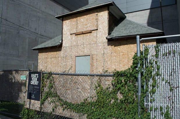 One House Saved, One House Demolished & More News