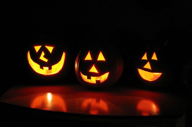 Halloween Parties, Starbucks' New Dress Code Policy & More