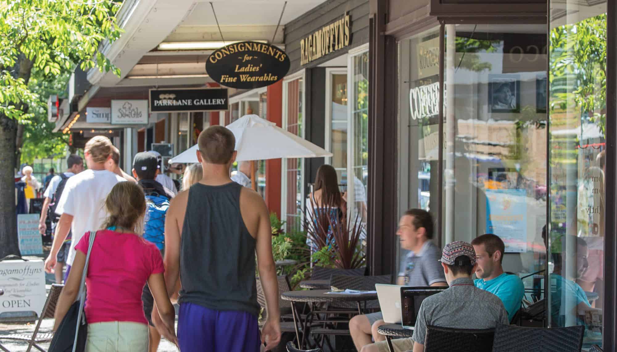These Seattle Suburbs Have the Most Walkable Downtowns