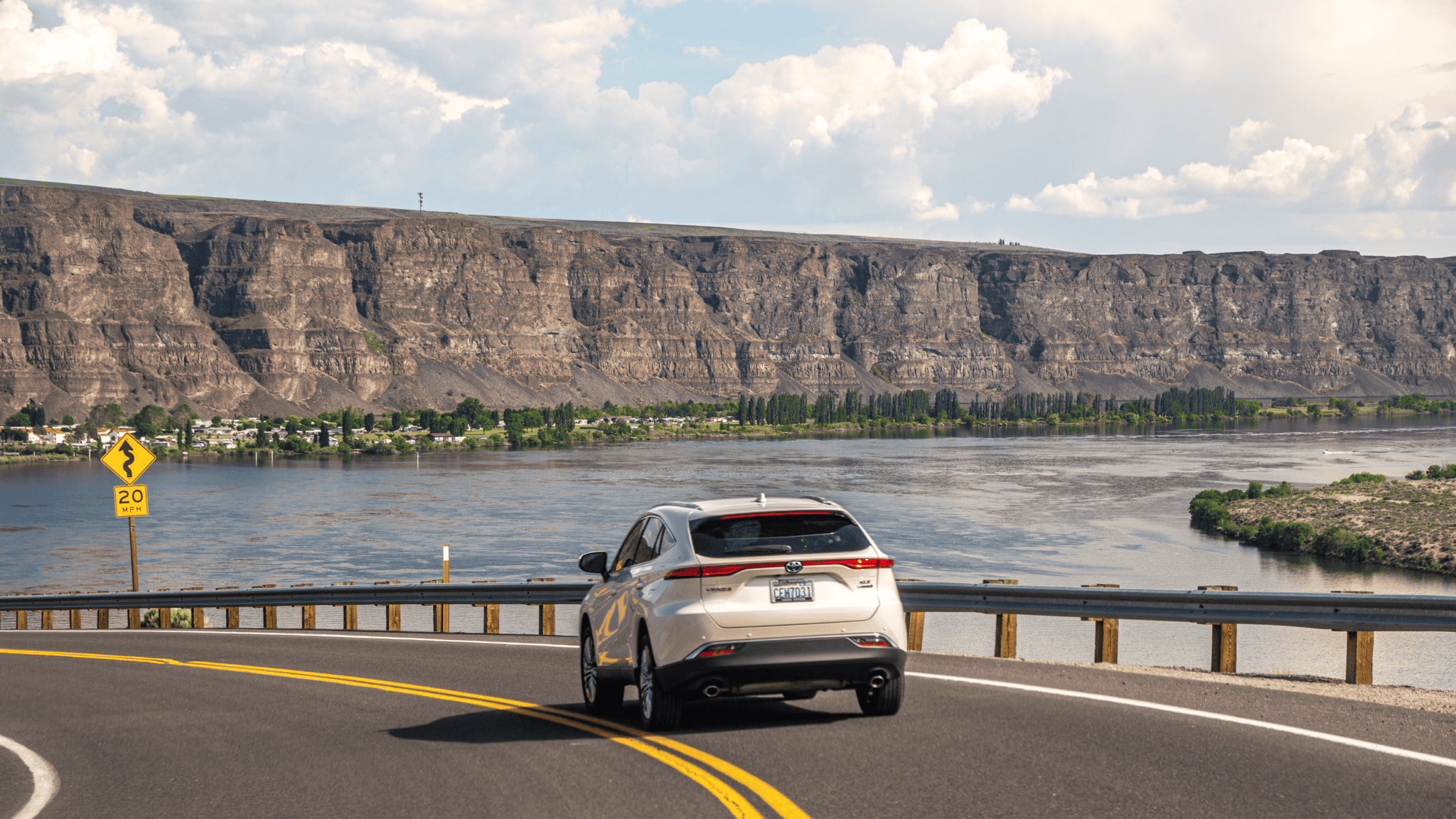 Driving into Crescent Ridge