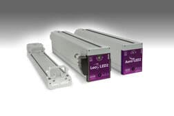 LeoLED2 有两种选项:紧凑型和卡式,而 AeroLED2 则提供最大 70 厘米的卡式版本。