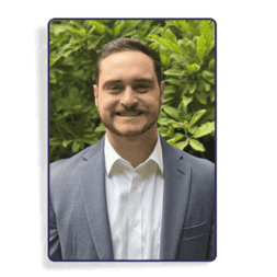 Portrait of Dr Sammy Drazner