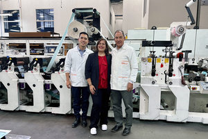 Left to right_Jorge-Pabon of Etipress with Vini Munzberg of GEW, and Diego Santo of Etipress.
