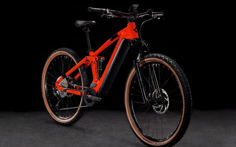 Cube Stereo Hybrid 120 Yarış 750 Sparkorange´n´black (2023)