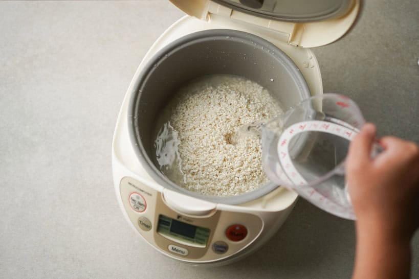 How to Make Sweet Rice in a Rice Cooker: Easy & Delicious Guide
