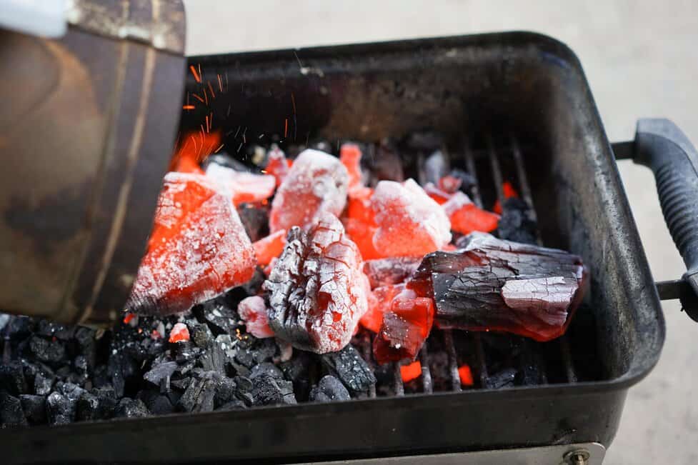 how to get charcoal to light