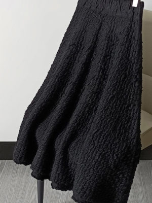 Chân váy xốp dáng xòe Black