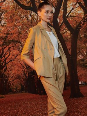 Áo blazer túi chéo 2 hàng cúc Beige 2