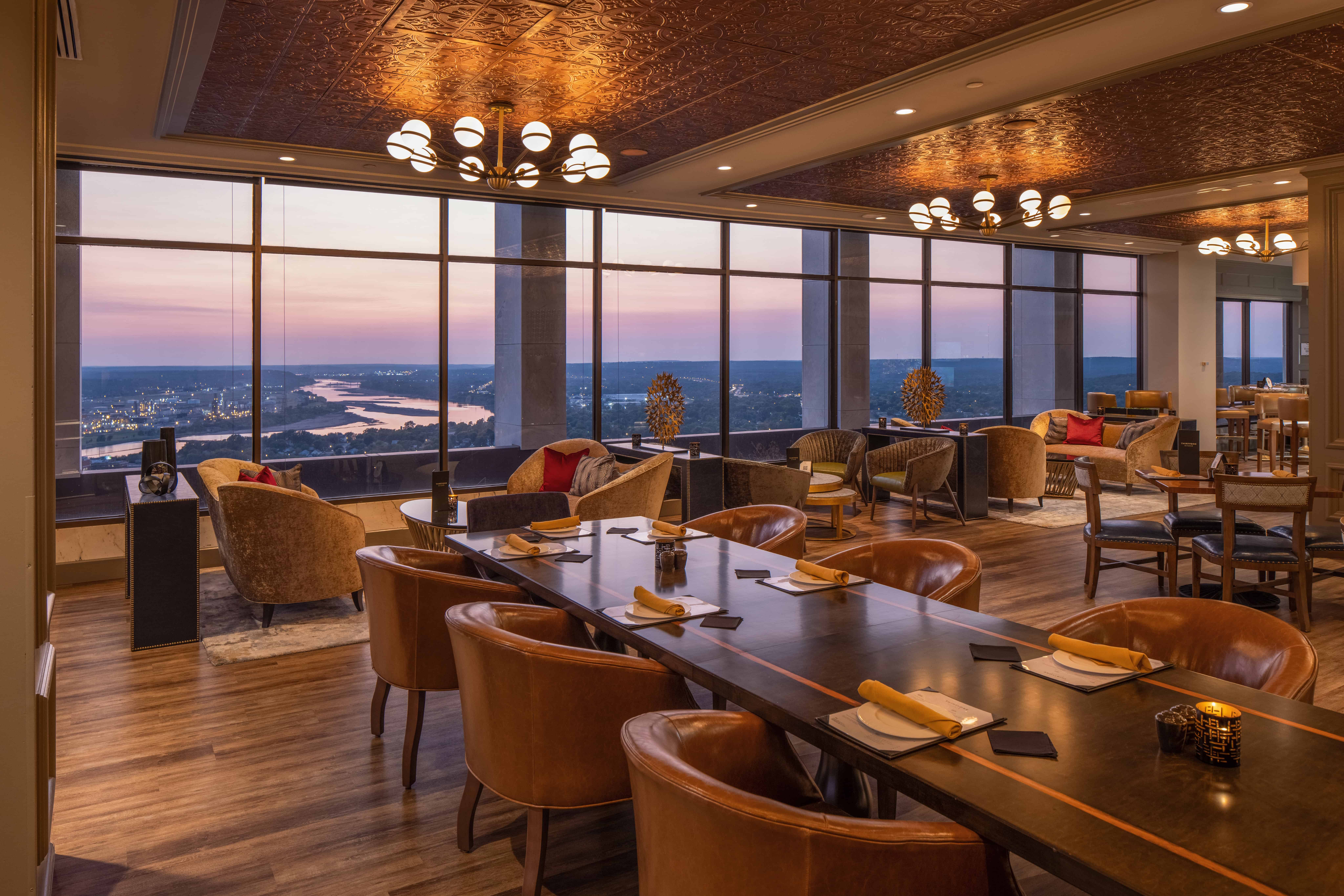 Summit Club of Tulsa - PHX Architecture by Mel Willis