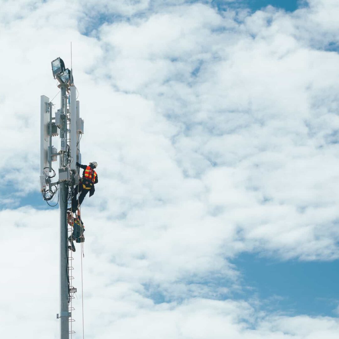 Sky - Streamlining complex Telco activities for external technicians 