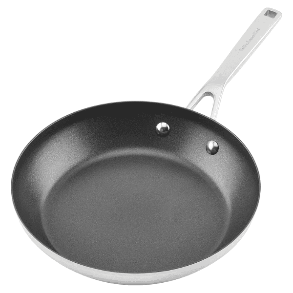 Sartén KitchenAid de acero inoxidable cepillado con base de 3 capas de 9.5"