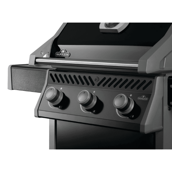 Parrilla de gas propano Napoleon Rogue 425 3 quemadores