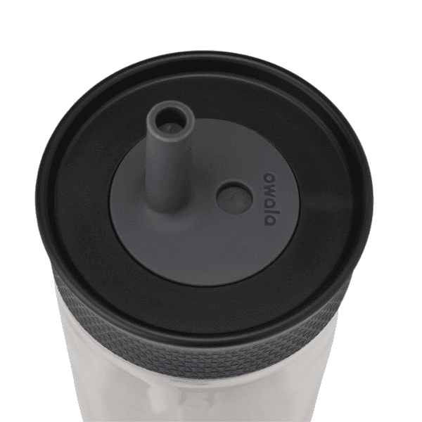 Describe con 200 palabras, 4 parrafos de Vaso Owala de Plástico para niños de 15 oz