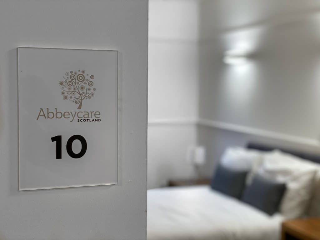 Room-10-Abbeycare-Scotland-Erskine (1) Room-10-Abbeycare-Scotland-Erskine (1)