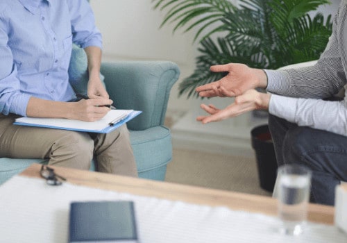 AbbeycareGloucester_ClientSpeakingWithSpecialist