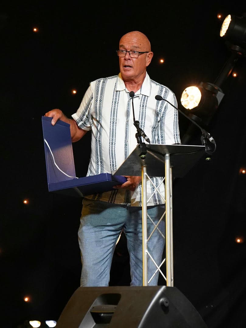 dsc02908 2 compressed
