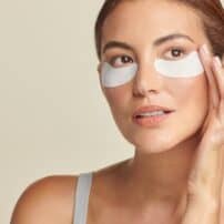 woman wearing Total Eye® Hydrogel Treatment Masks - available in Canada