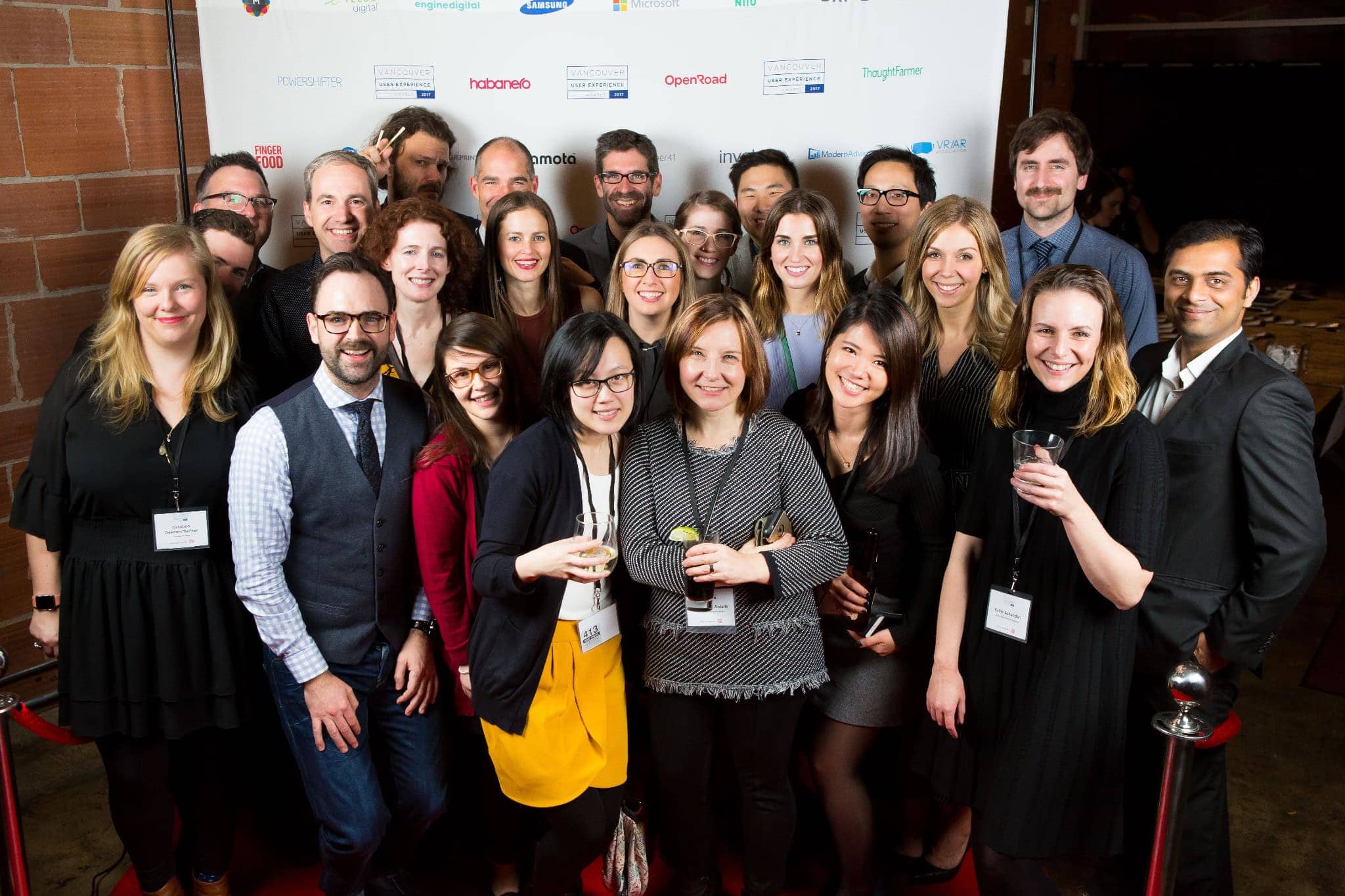 Group photo of OXD and ThoughtFarmer staff from years ago at VanUE event.