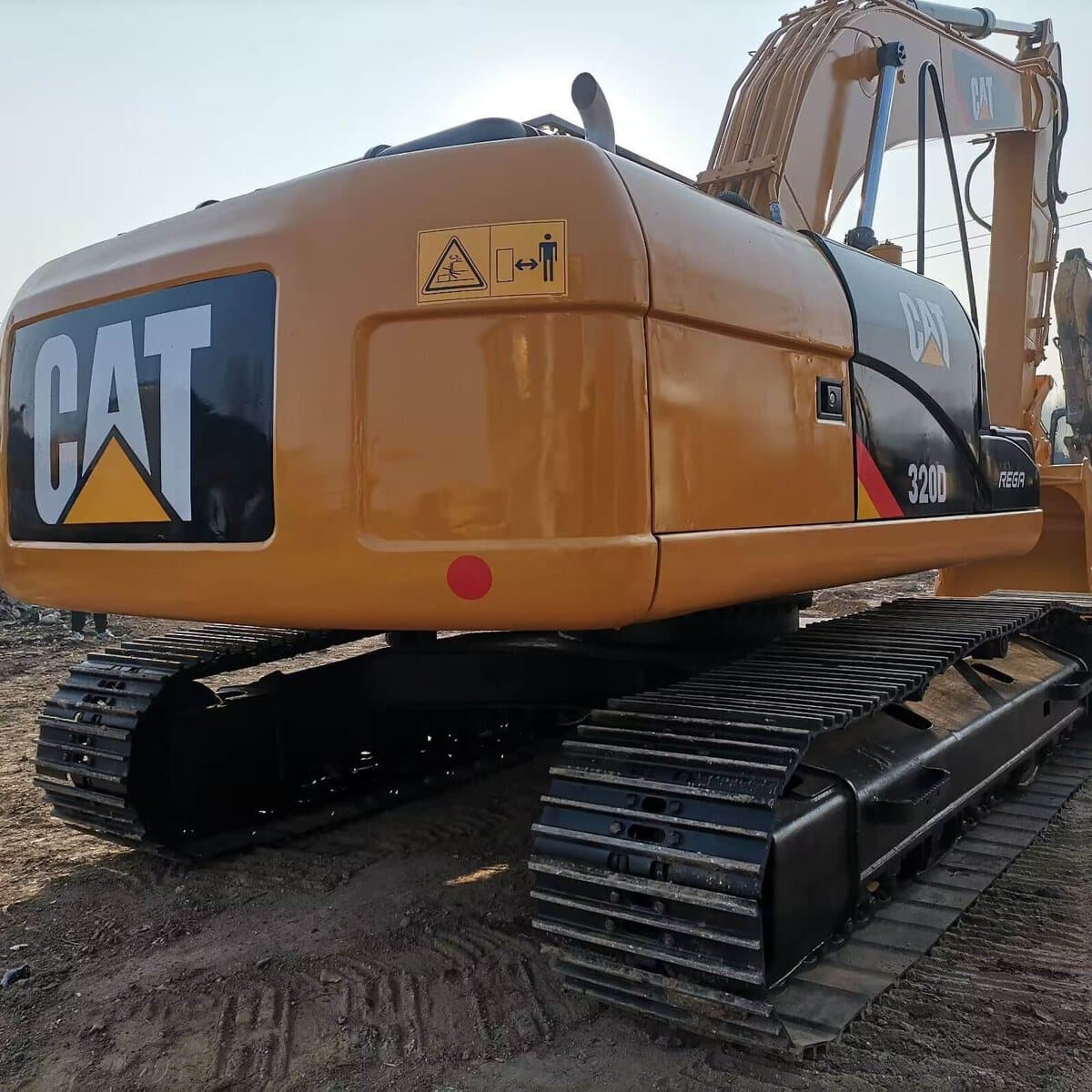 20Tons Medium Size Used Caterpillar 320D Excavator in Stock - Image 2