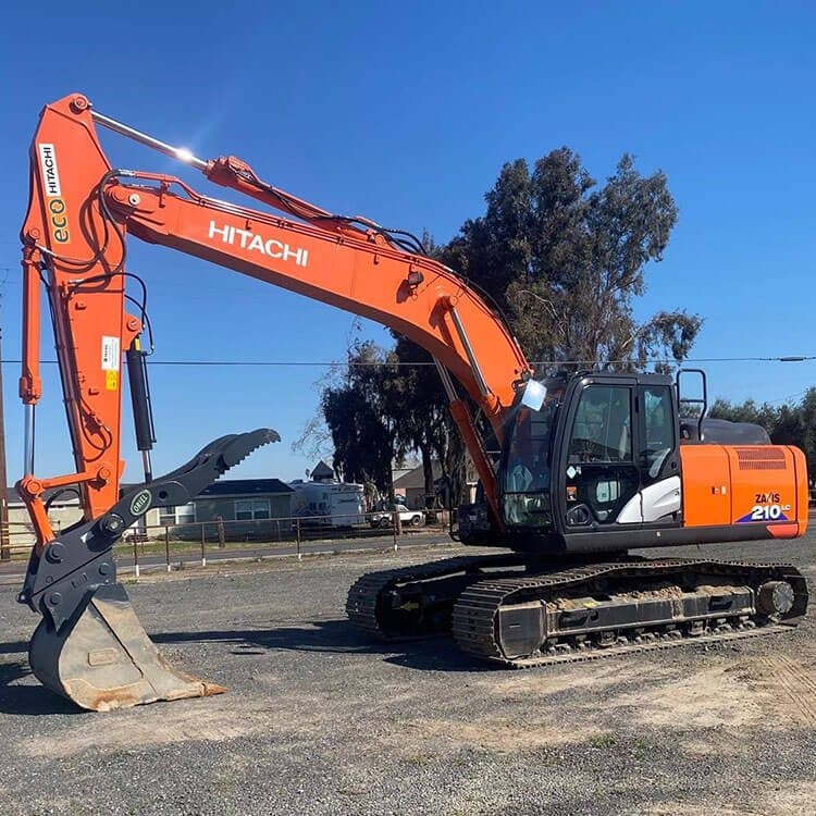 Excavadora Hitachi ZX210 usada