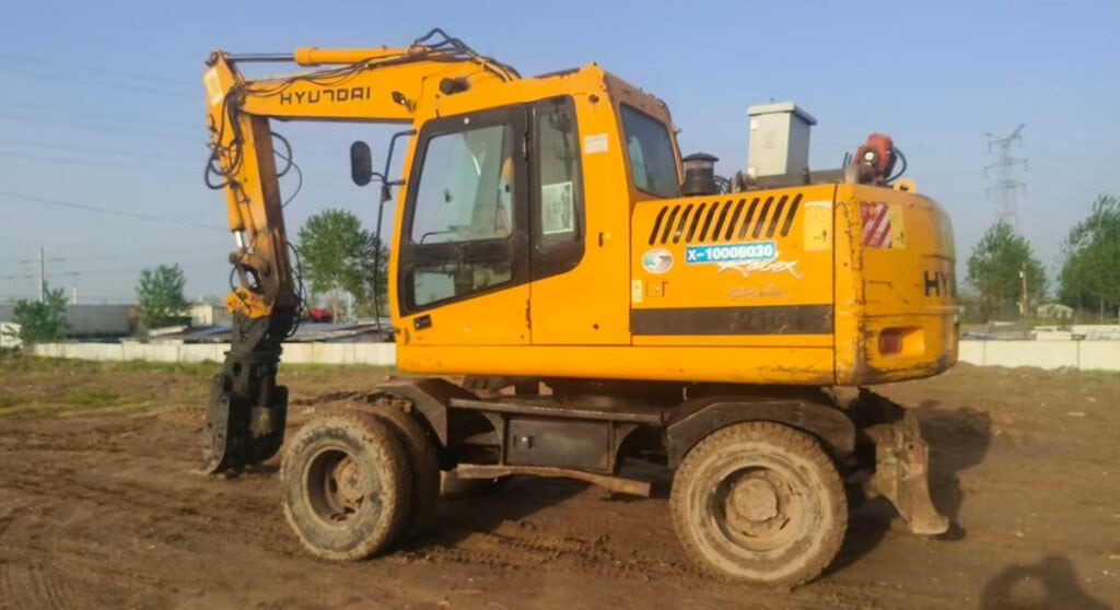 excavator article 21