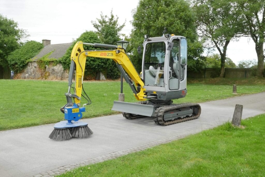 excavator broom 4