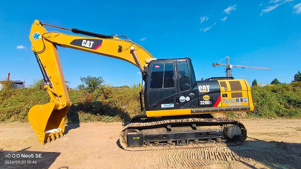 excavator article 26