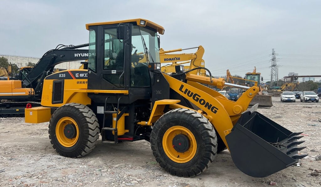 loader article 28