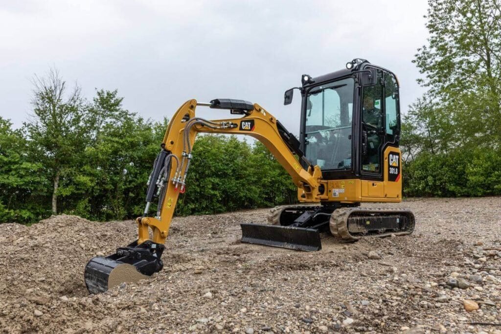mini excavator lifting capacity 6