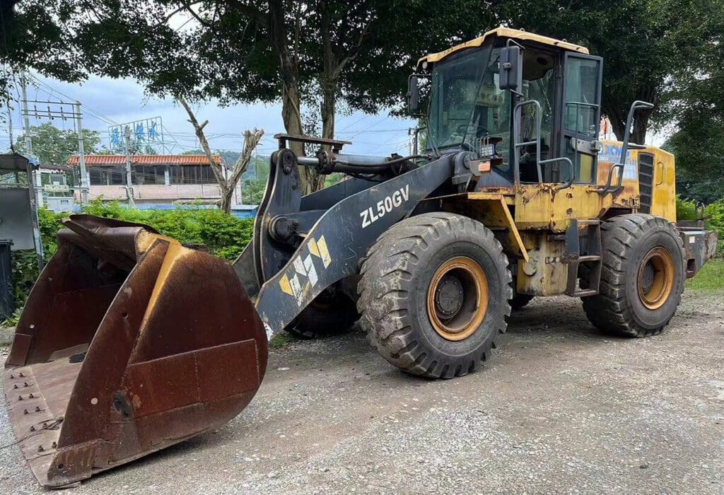 loader article 64