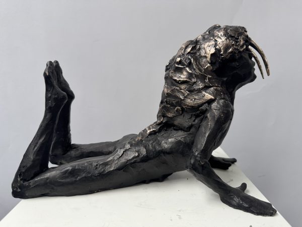 Simone Benedetto - Triky soul -bronze sculpture 23x37x16 cm