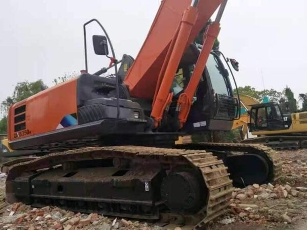 Used Hitachi ZX350H Crawler Excavator Original Japanese for Sale - Image 2
