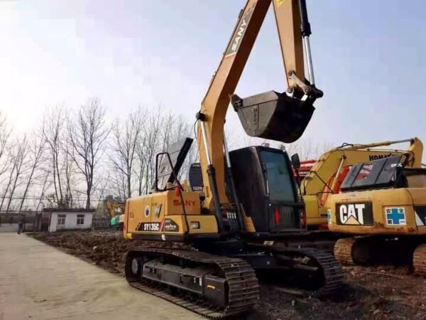 Medium Sany SY135C Used Excavator Sany135 Excavator Available in Stock - Image 2