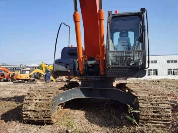 90％ New Used Hitachi ZX250H Excavator with Cheap Price in Stock - Image 2