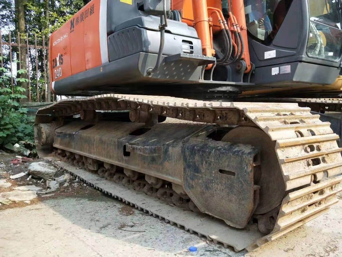 Almost New Used Hitachi ZX240 Excavator with Best Price on Sale - Image 4