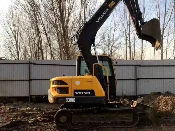 Secondhand Volvo EC80D Small Hydralic used Crawler Excavator in Stock on Sale - Image 3