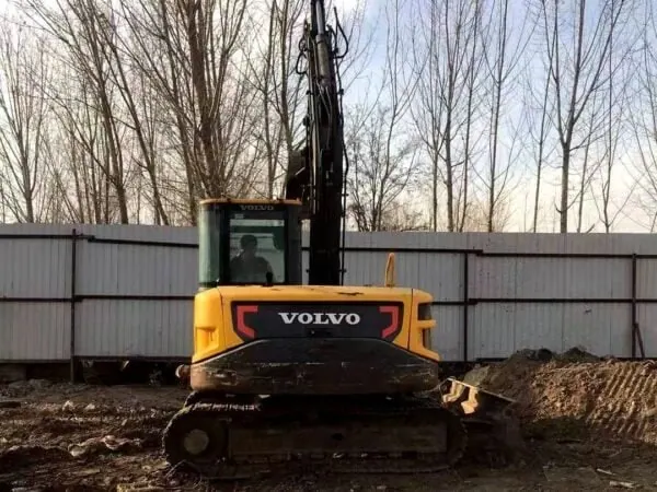 Secondhand Volvo EC80D Small Hydralic used Crawler Excavator in Stock on Sale - Image 2