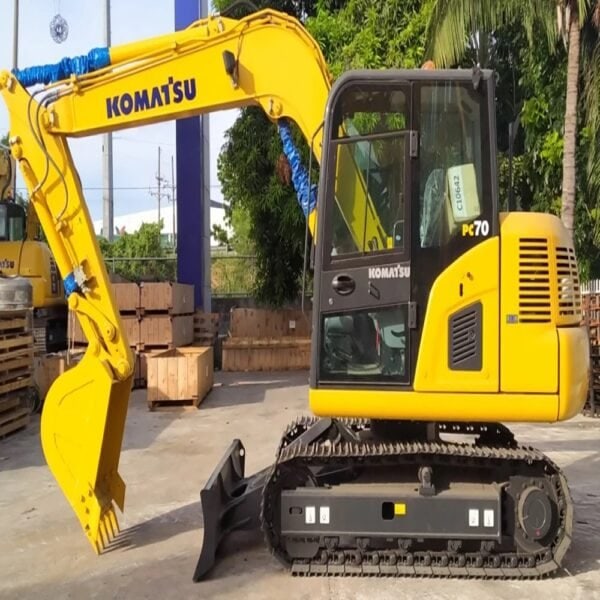 Used Komatsu PC70 Mini Excavator Digger in Stock for Sale - Image 2
