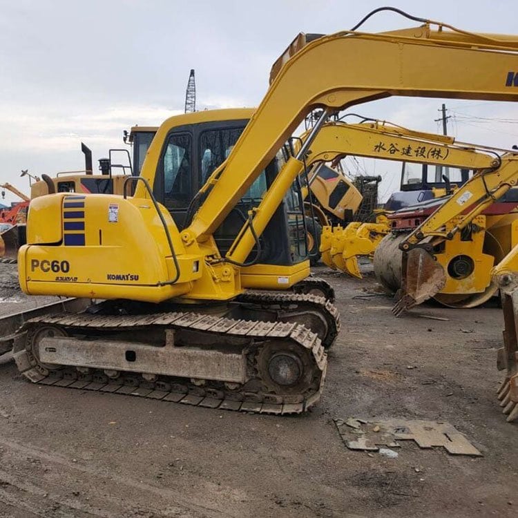 Used Komatsu PC60 secondhand Mini Excavator Small Digger with High Quality - Image 2