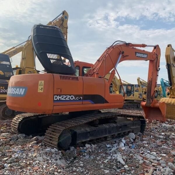 Used Doosan DH220LC-7 Excavator Hydraulic Original 21 Ton Machine