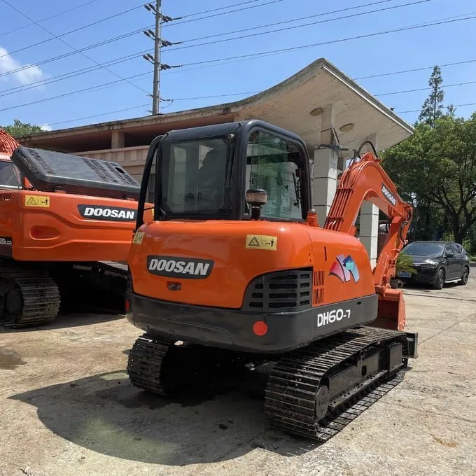 Hydraulic Used Doosan DH60-7 Excavator Original Korean 7 Ton Digger for sale - Image 4