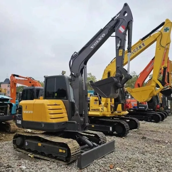 Used Volvo EC60D Hydraulic Excavator in Stock for Sale - Image 2