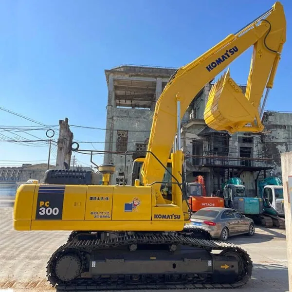 Used Komatsu PC300 2nd Hand Excavator For Sale China Supplier - Image 4