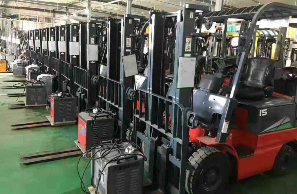 the Key Benefits of Purchasing a Used Lift Truck