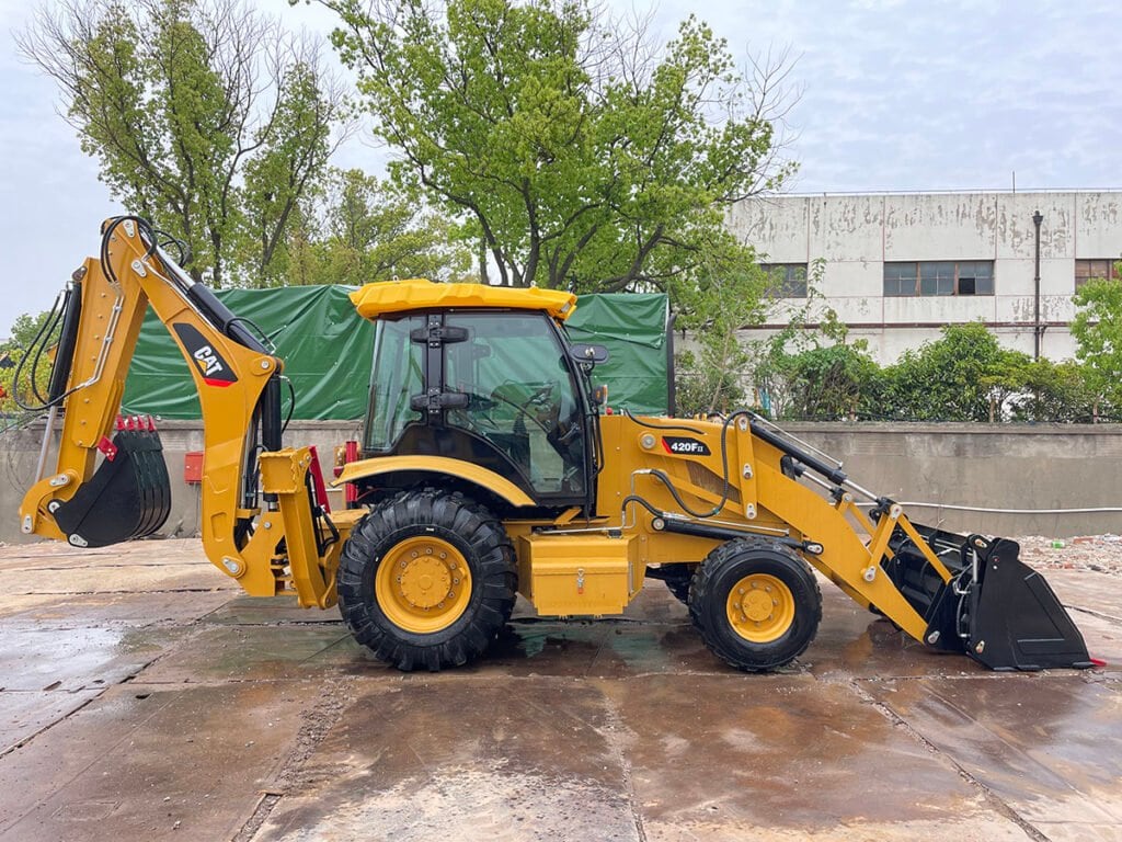 used CAT 420F backhoe