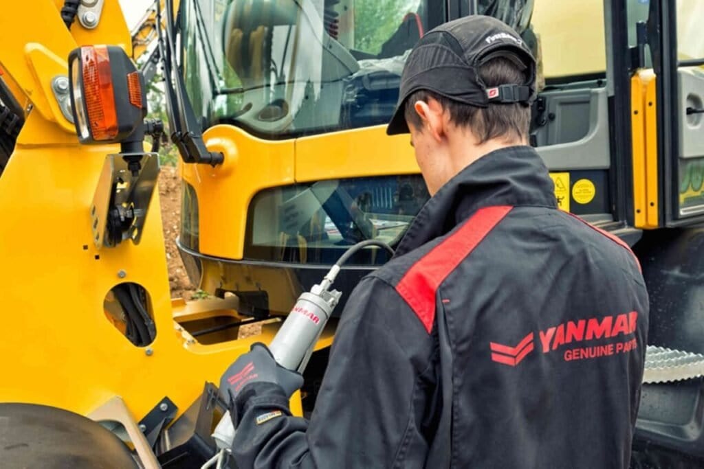 Excavator Maintenance